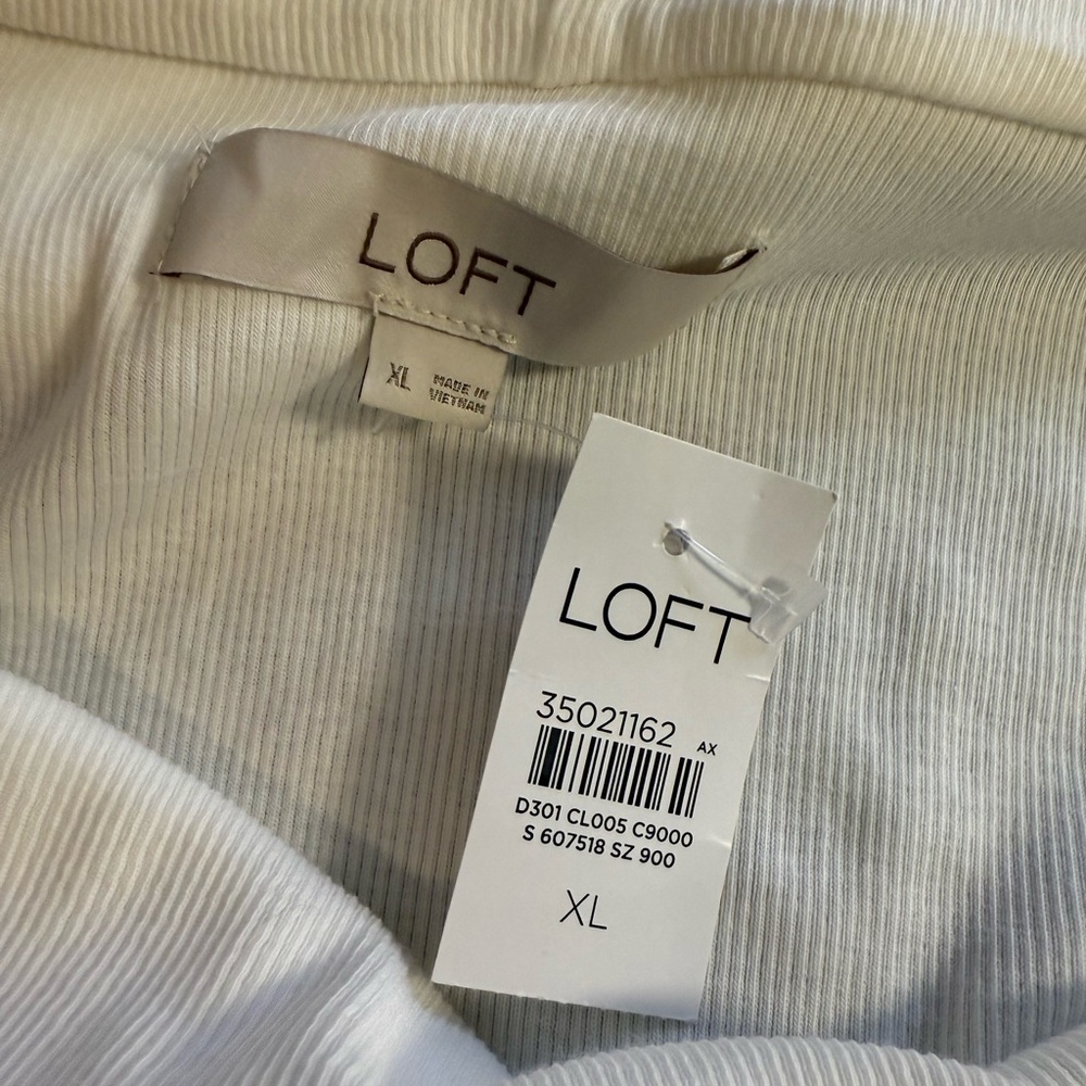 LOFT Ribbed White Top - Picture 2 of 2